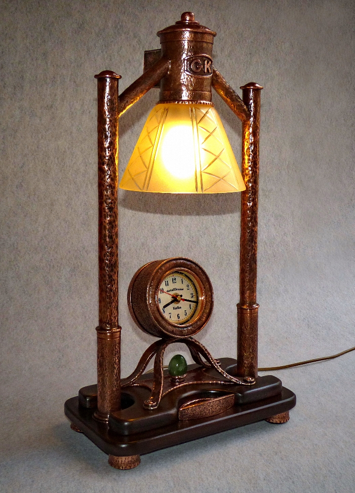 GP Kafka - Kupferlampe mit Uhr